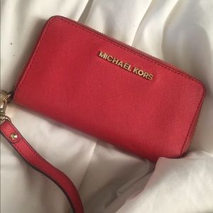 AUTHENTIC Michale Kors clutch wallet
